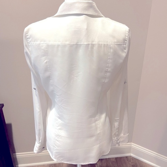 Michael Kors 3/4 zip blouse with silver hardware - Picture 2 of 6